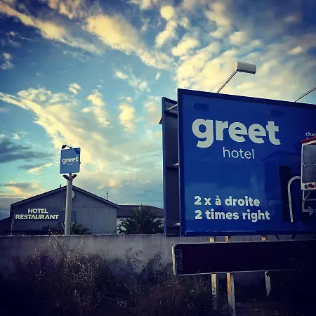 Greet Marseille Provence Aeroport Hotel 3*